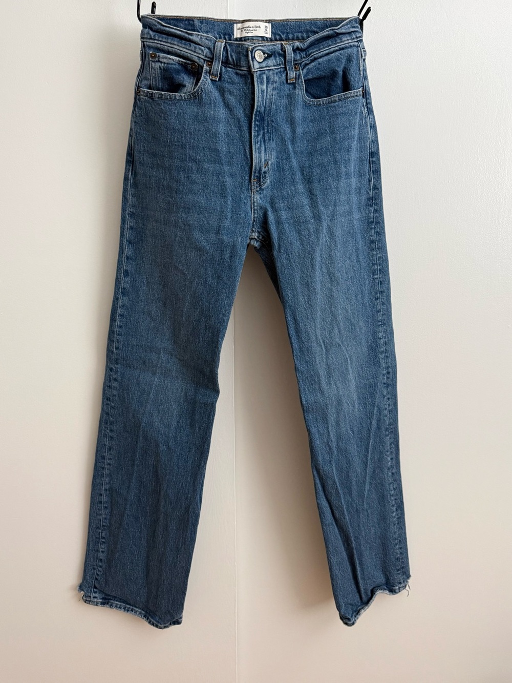 Abercrombie & Fitch Women's 90’s relaxed high rise jeans